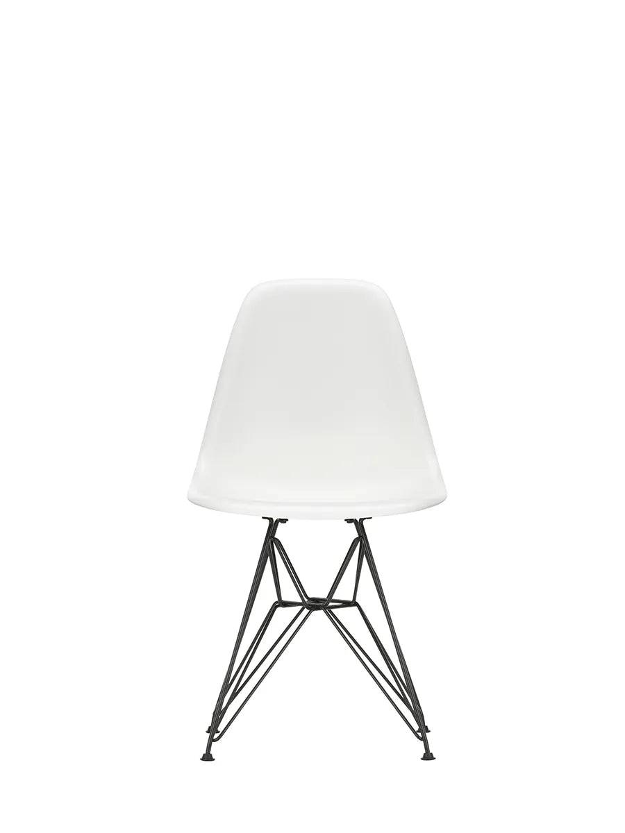 Eames Plastic Side Chair DSR, sort pulverlakeret fra Vitra White - Jacobsen Plus