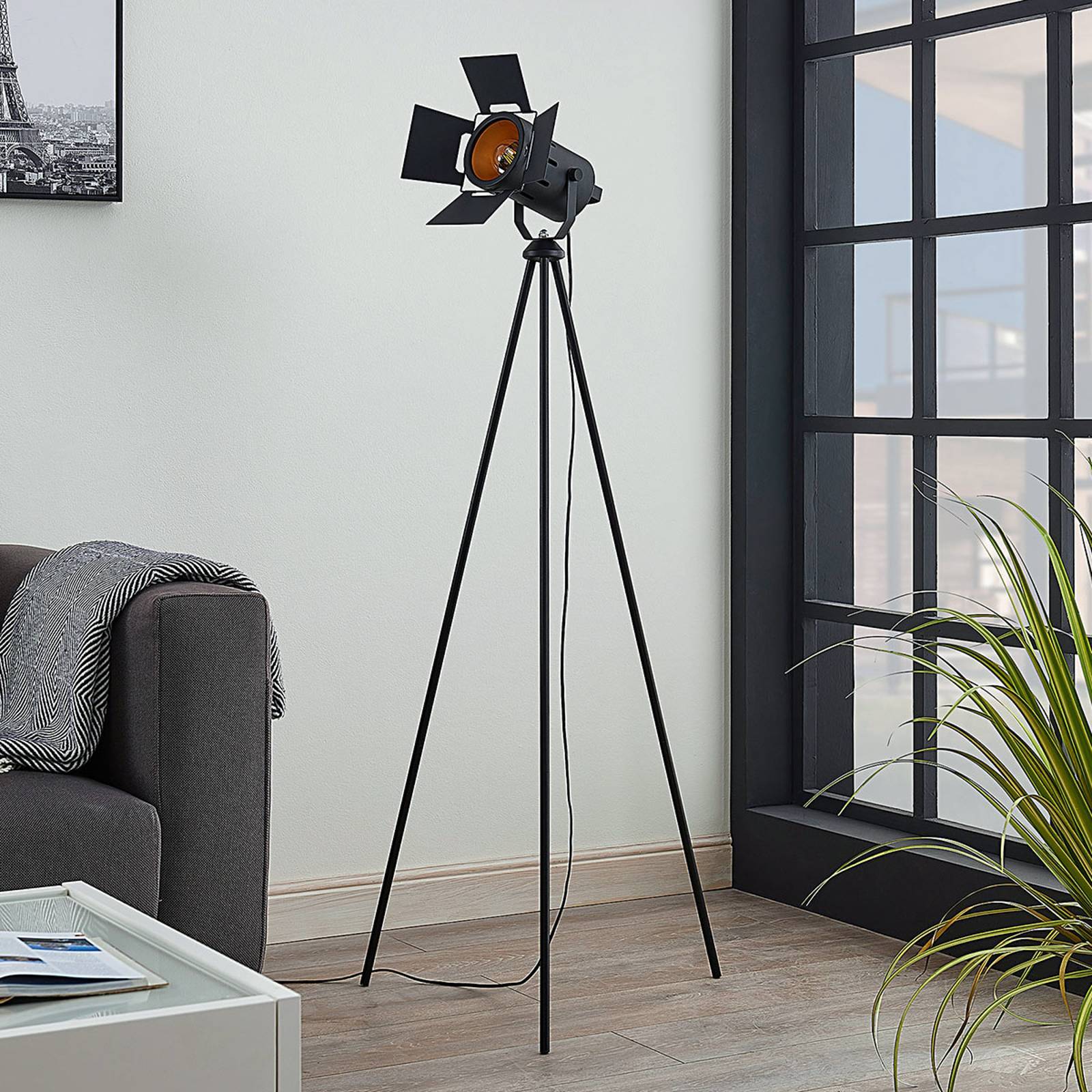 Golvlampa Devon Lindby, Svart, Vardagsrum / matsal, Metall, Modern, Golvlampa