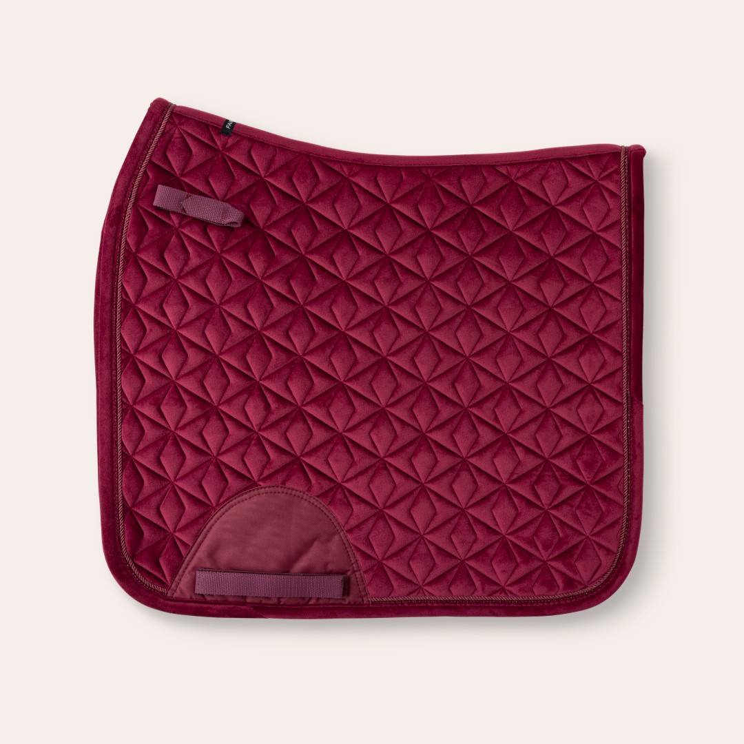Dressyrschabrak Baroque Fairfield® Vinröd