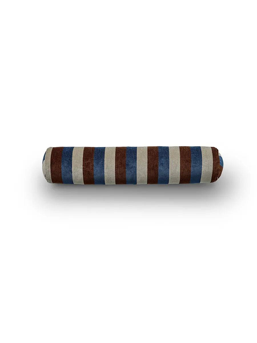 Ember Pyjamas Pillow, Ø15x74 fra Eilersen L03 - Jacobsen Plus