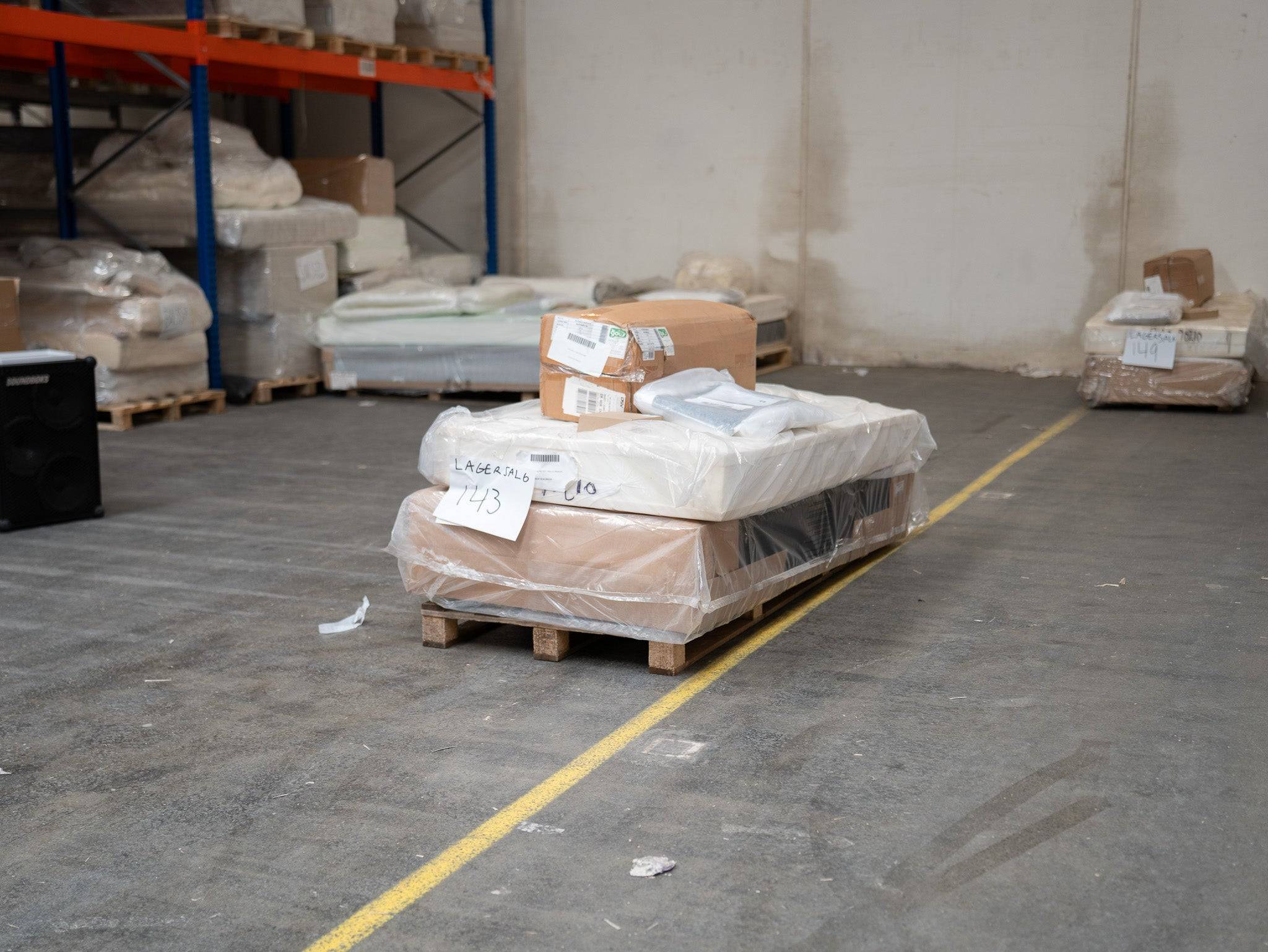 Kontinental 90x210 sort