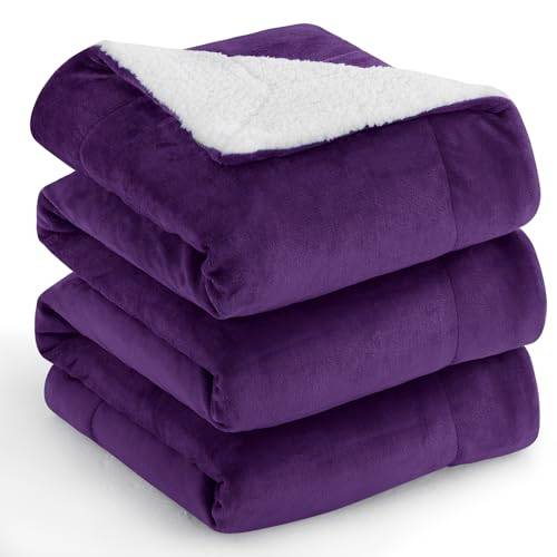 Aisbo Sherpa fleecefilt – 220 x 240 cm vintersofföverkast, 220 x 240 cm, lila får för 2 personer, mjuk och varm