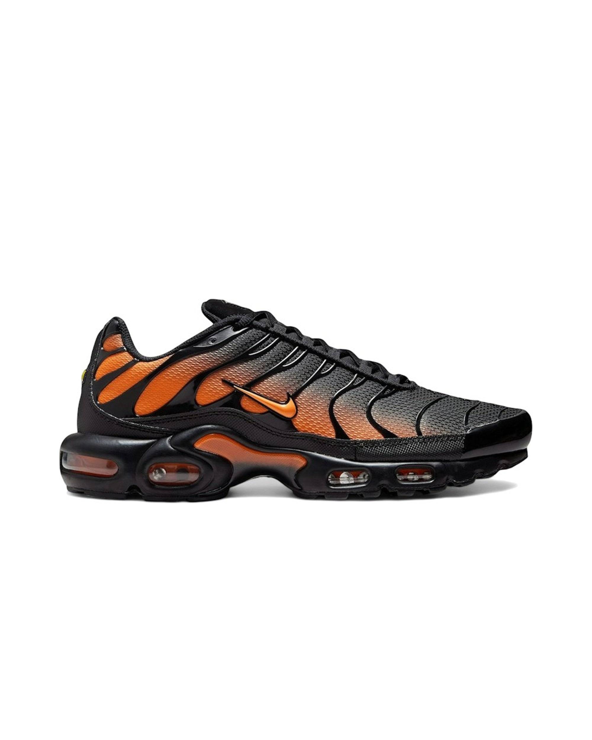 Nike Air Max Plus Black Total Orange - 42