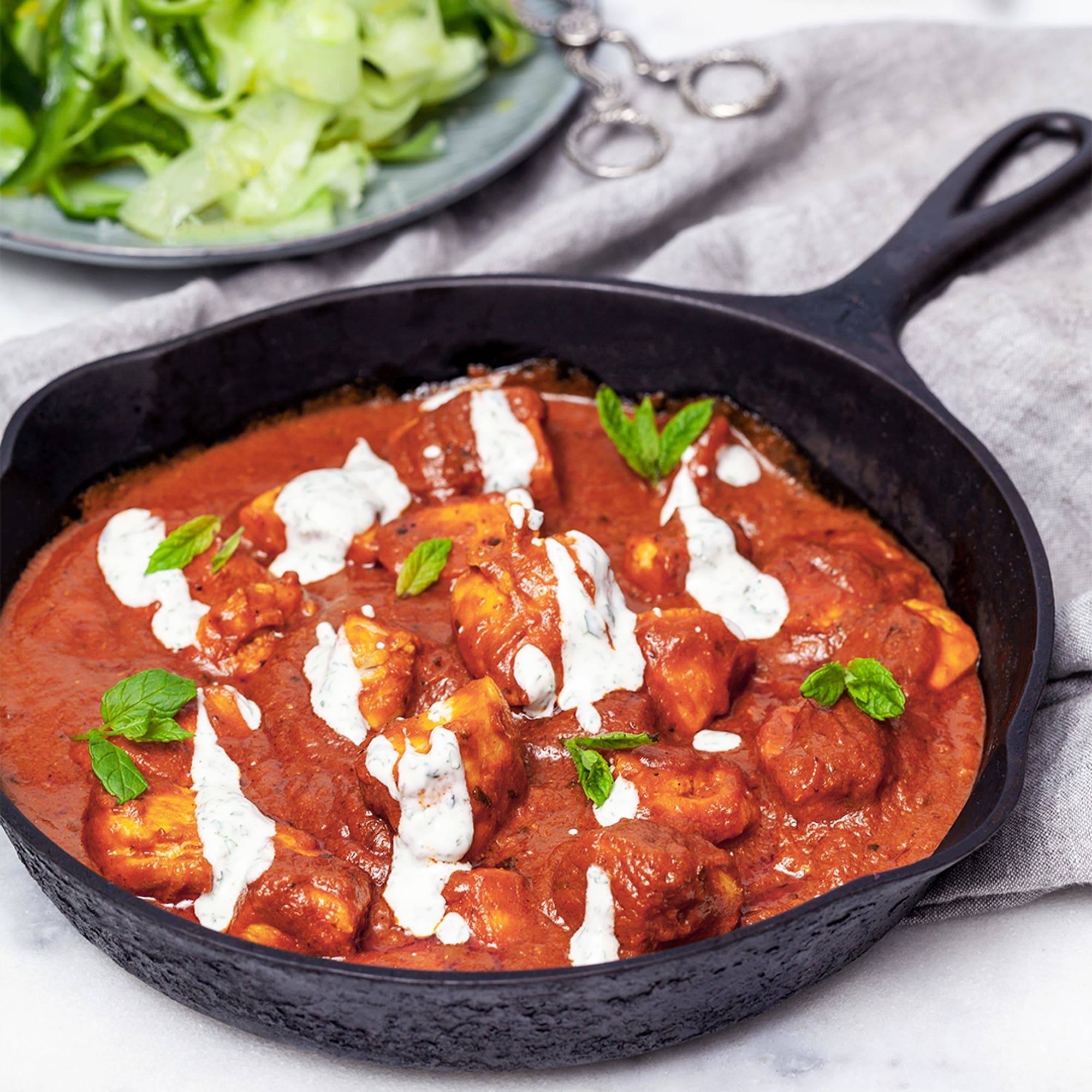 Enkel chicken tikka masala med myntayoghurt