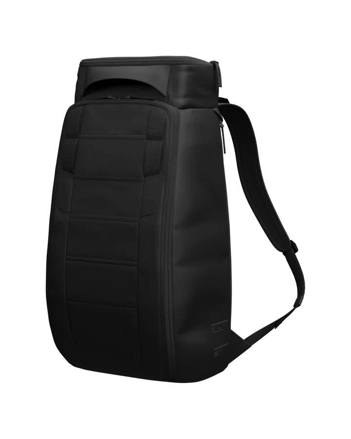 Db Hugger Backpack 25L Black Out.