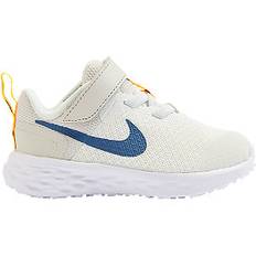 Nike Nike Revolution 6 Lightweight Sneaker - Børn - Farve: Hvid - Størrelse 27