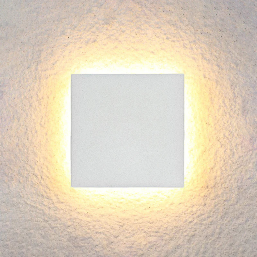 ZenithGlow - Stram LED Vägglampa för Modernt Inredning - Vit / Universell Vit / Fyrkant Medium