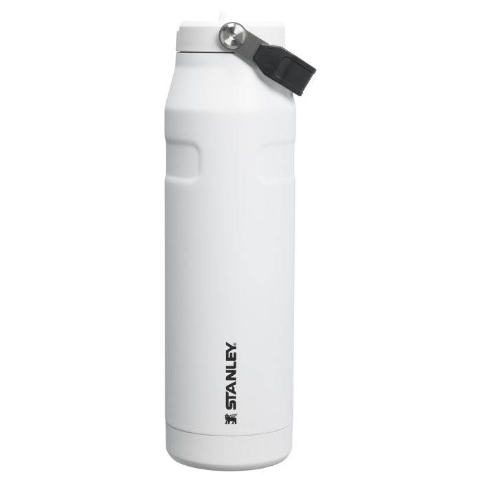 Stanley The Iceflow Flip Straw 2.0 1L bottle.