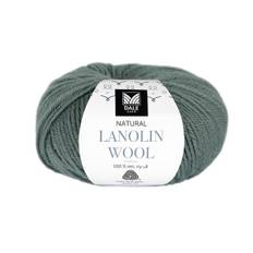 Dale Natural Lanolin Wool 1406 Espresso Indhold: 100% ren ny uld Vægt/længde: 50 g = ca. 100 meter Anbefalede pinde: 4 mm Strikkefasthed: 10 cm = 22 m Uldvask max 30°C / Anvend uldvaskemiddel / Anvend ikke skyllemiddel / Tørres fladt.