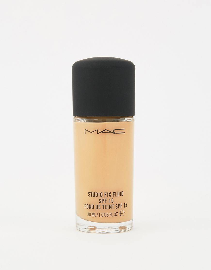MAC – Studio Fix Fluid – Foundation med SPF 15-Natur