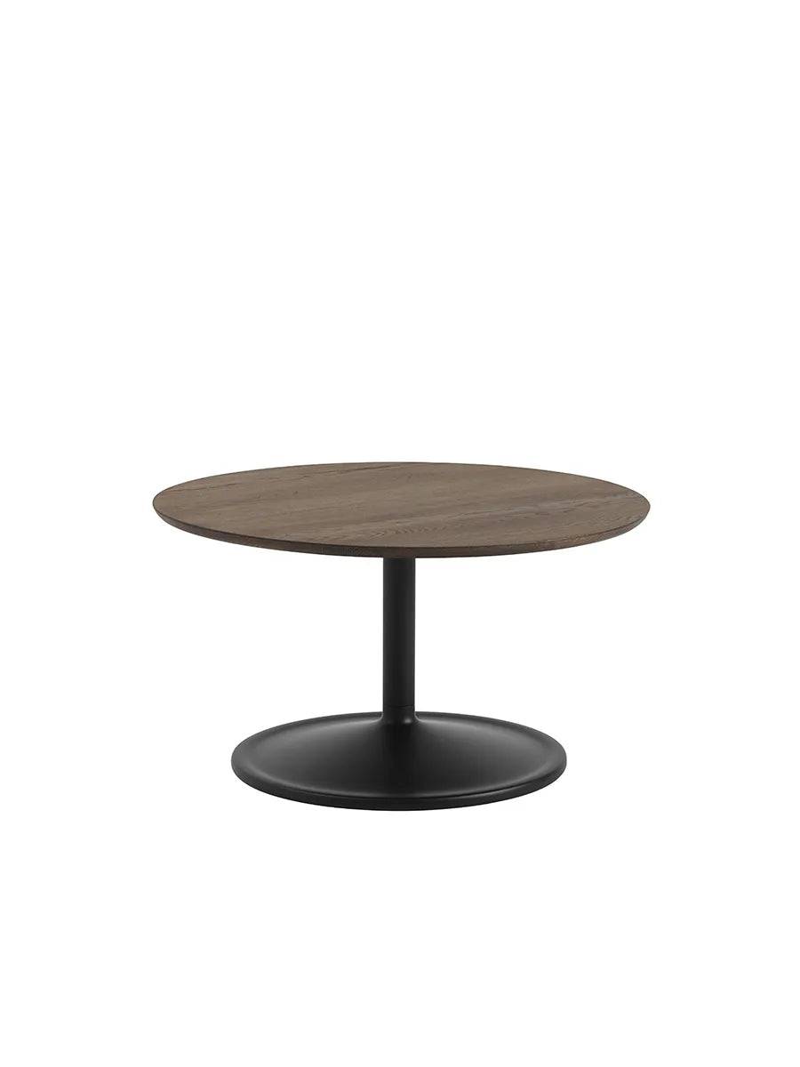 Soft Coffee Table, Ø75 fra Muuto Dark Oiled Oak - Jacobsen Plus