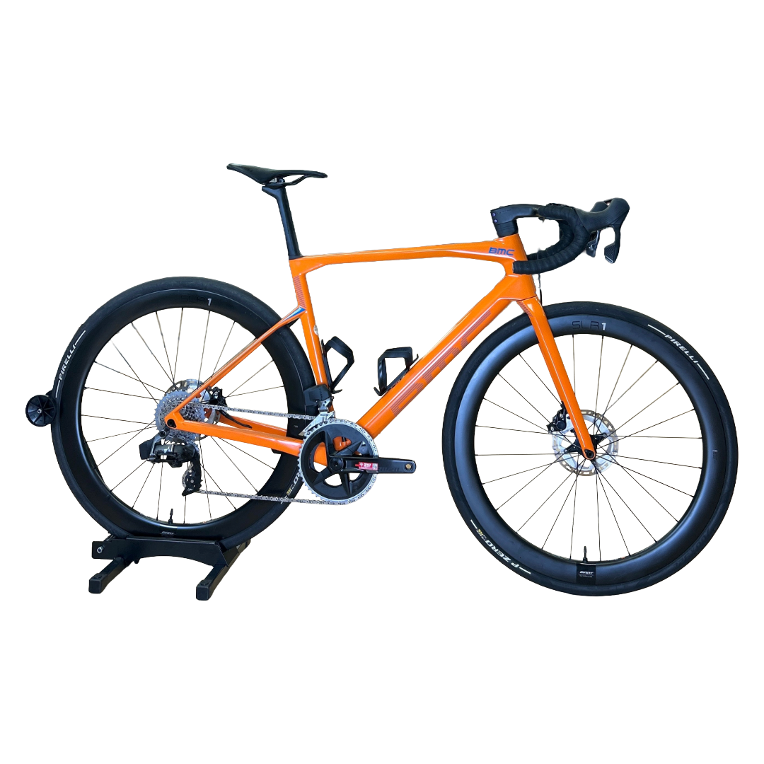 BMC RoadMachine One Carbon - SRAM Rival AXS - Giant SLR1 Carbon