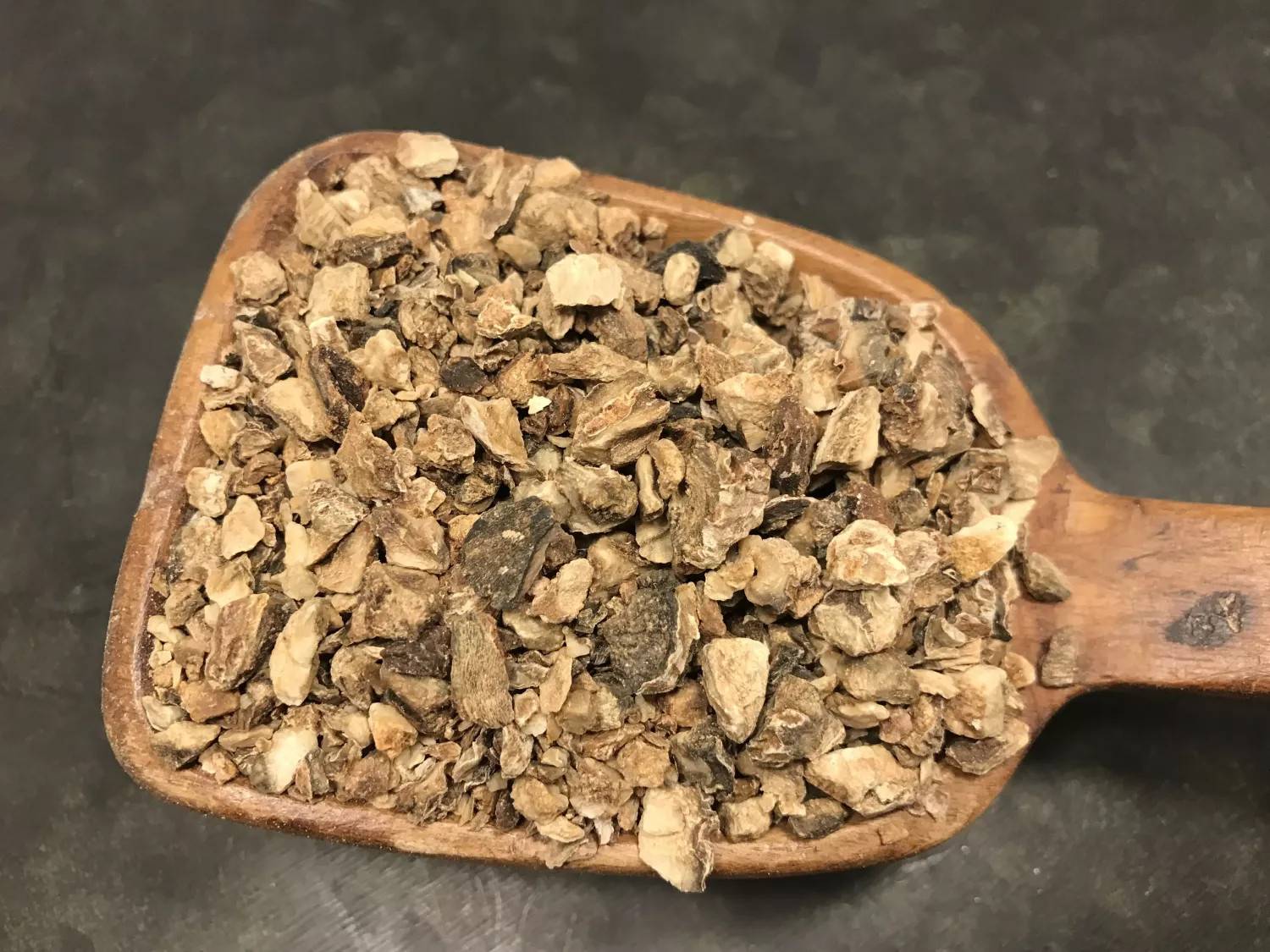 Djävulsklo rot Hackad 1 kg/förp (1 kg)