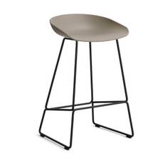 HAY About a Stool 38 Low barstol 2.0 Khaki-svart stålstativ