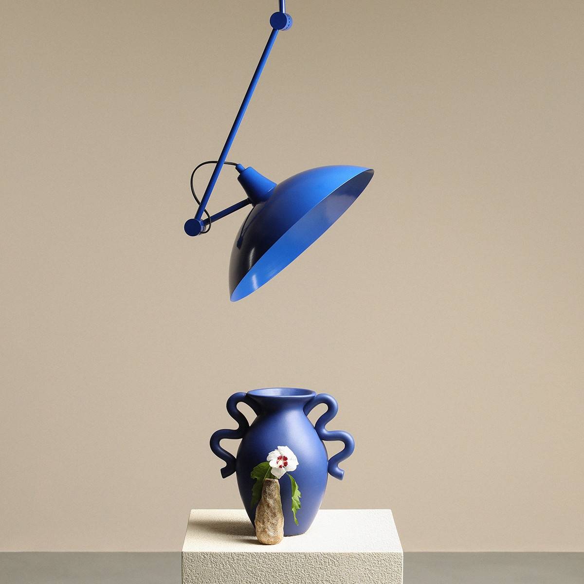 Mejlby - Loftlampe i koboltblå metal