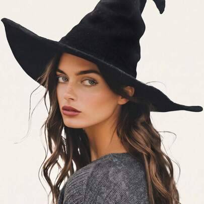 1 st svart häxhatt i sammet för Halloween, plisserad asymmetrisk gotisk stil, cosplay-kostymtillbehör och hårprydnad för kvinnor