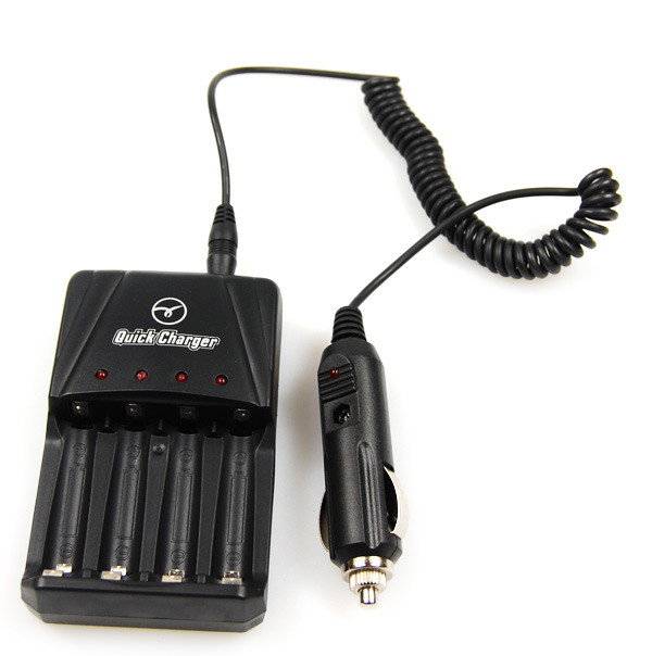 Laddare för 4 batterier (AA och AAA) (Laddare med ciggkabel)