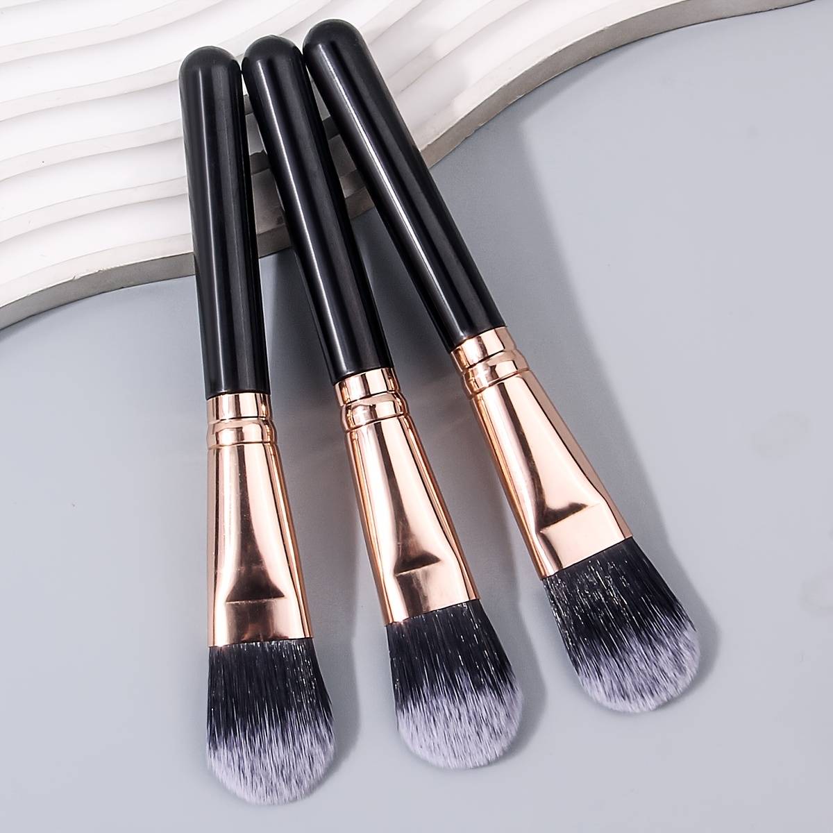 TEMU 3pcs Professional Makeup Brush Set With Synthetic Fiber Bristles, Ergonomic Handle For Foundation, Concealer, And Powder - Travel-friendly & Easy To Clean