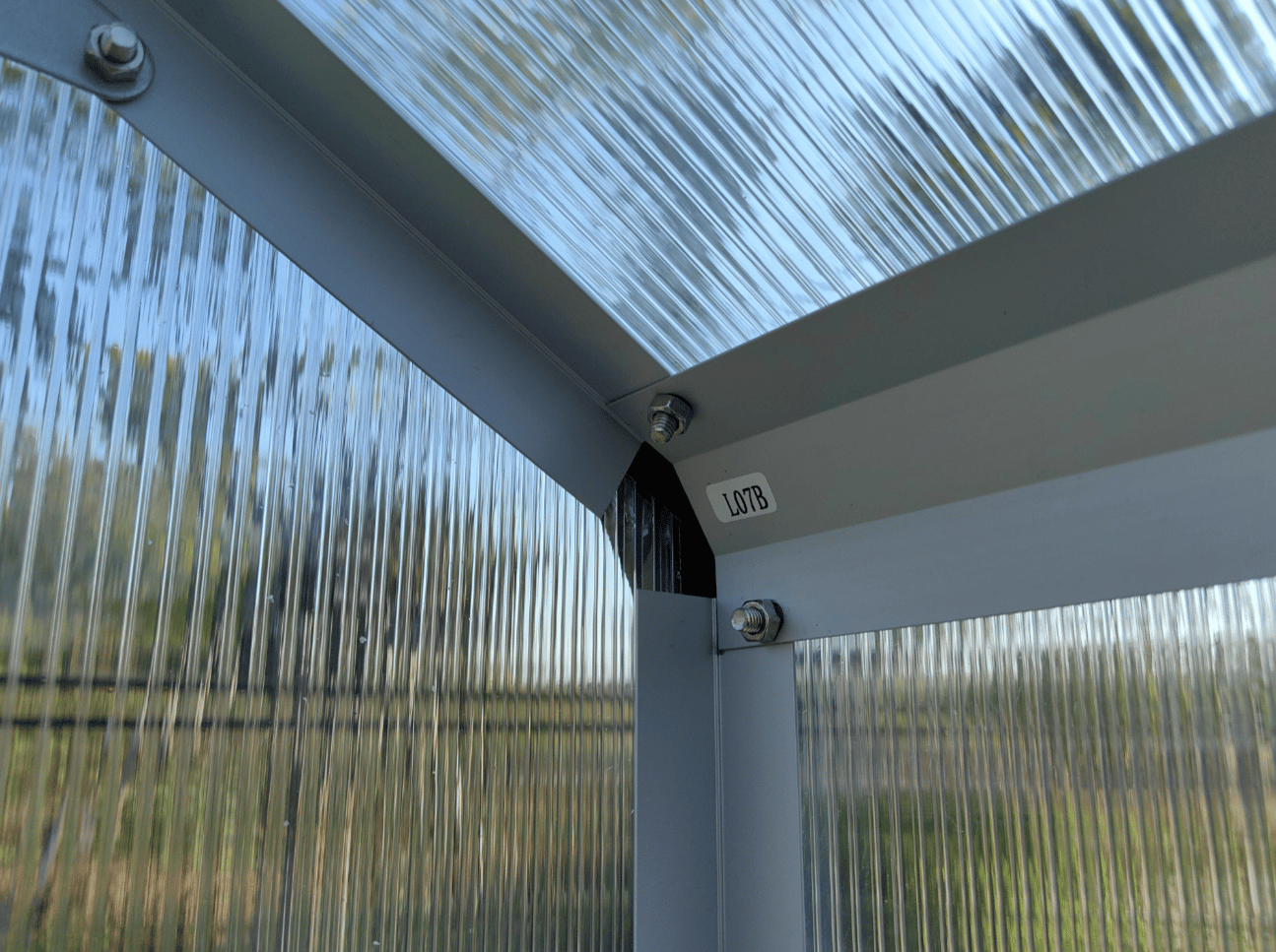 Växthus 18m² Premium | Extra hög takhöjd 6mm kanalplast - Silver Metall