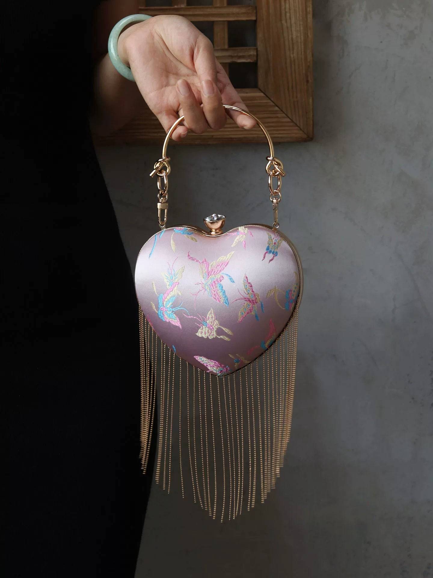 Pink Heart Shaped Kiss Lock Bag | Retro Fringe Crossbody Chinese Style - Pink