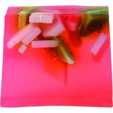 Bomb Cosmetics Handgjord Glycerintvål Strawberry fields