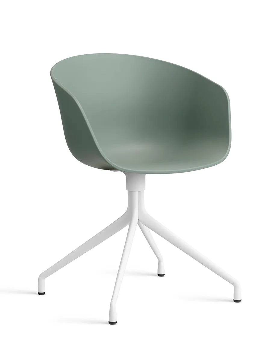 About a Chair AAC20 fra Hay Fall Green / Hvid pulverlakeret aluminium - Jacobsen Plus