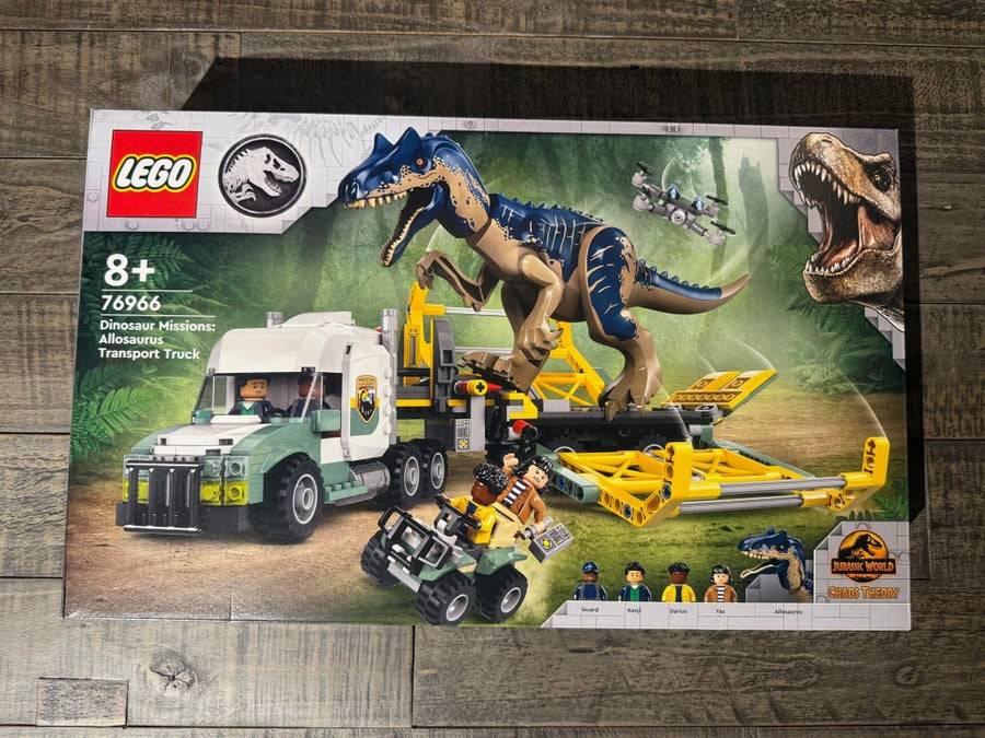 LEGO 76966 Dinosaur Missions Allosaurus Transport Truck Oöppnad