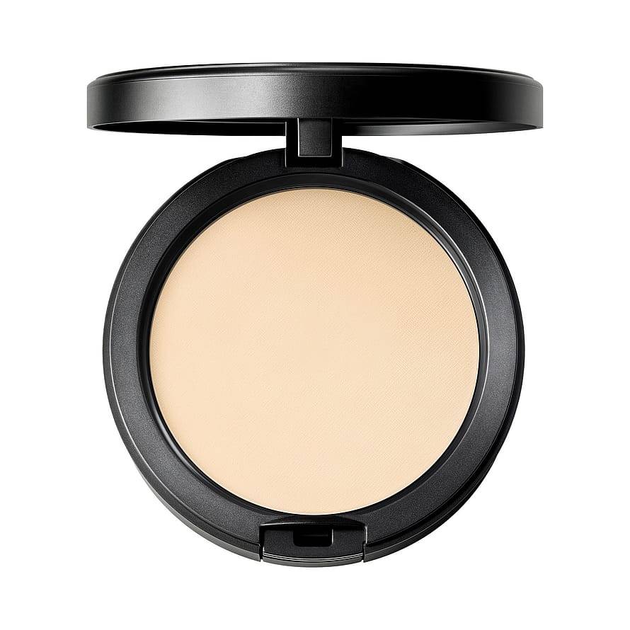 Spara 10% • Köp för 600,- - Studio Fix Plus Powder Foundation NC5