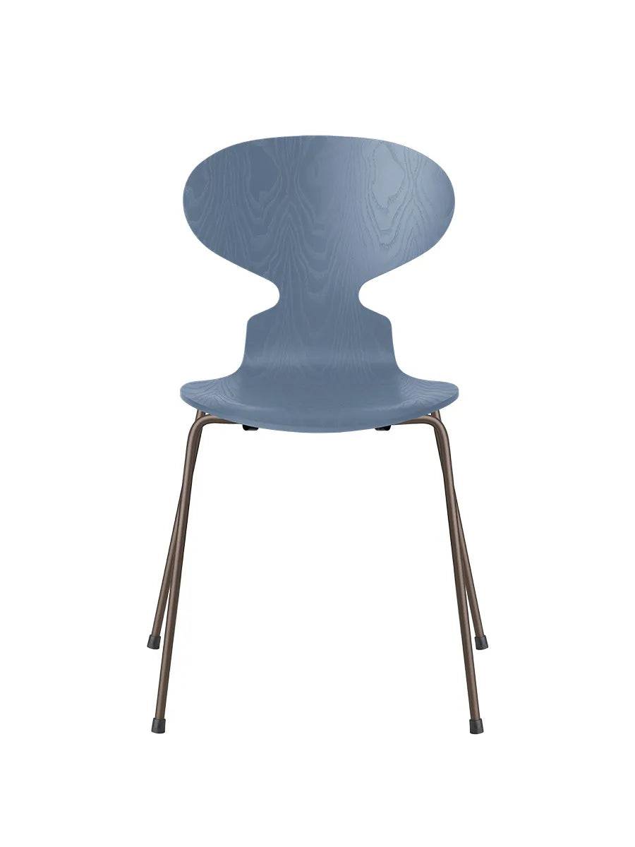 3101 Myren Stol i farvet ask af Arne Jacobsen Dusk Blue / Brown Bronze - Jacobsen Plus