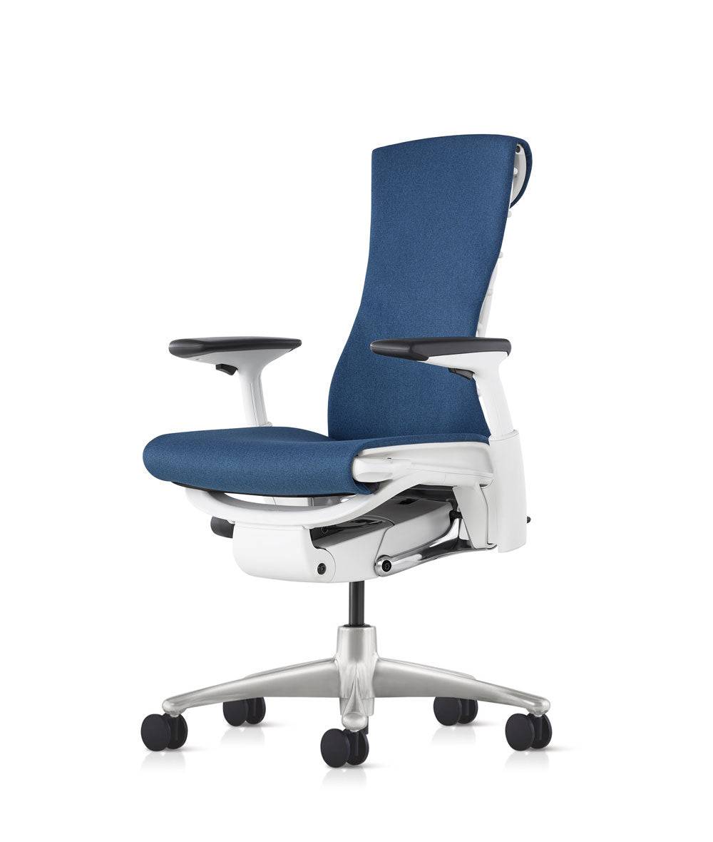 Embody-bureaustoel in Medley/Wit/Grotto blauw by Herman Miller