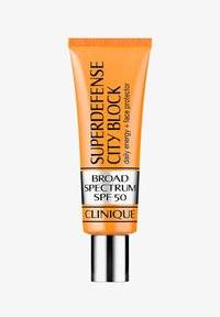SUPERDEFENSE CITY BLOCK SPF 50 - Solskydd