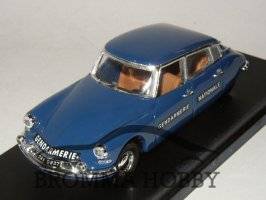 Citroen DS 19 (1965) - Gendarmerie Nationale