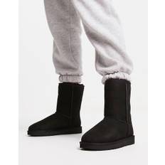 UGG – Classic Short II – Svarta, låga boots-Svart/a