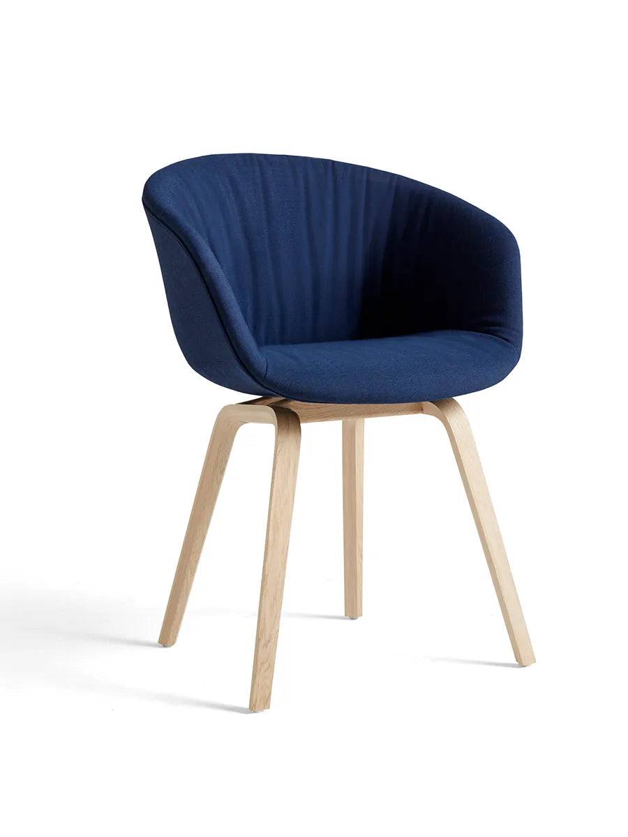About a Chair AAC23 Soft fra Hay Prisgruppe 3 / Sortbejdset eg - Jacobsen Plus