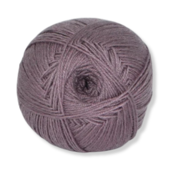 Hjertegarn Aloe Sockwool 1505 Materiale: 75% superwash uld, 25% polyamid Vægt/længde: 100 g = ca 420 meter Anbefalede pinde: 2.50-3.00 mm Strikkefasthed: 10 cm = 30 m Vask: Uldvask 30-40°C / Brug vaskemiddel til uld/silke / Tørres fladt..