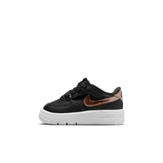 Nike Force 1 Low SE EasyOn-sko til babyer/småbørn - sort - 23.5