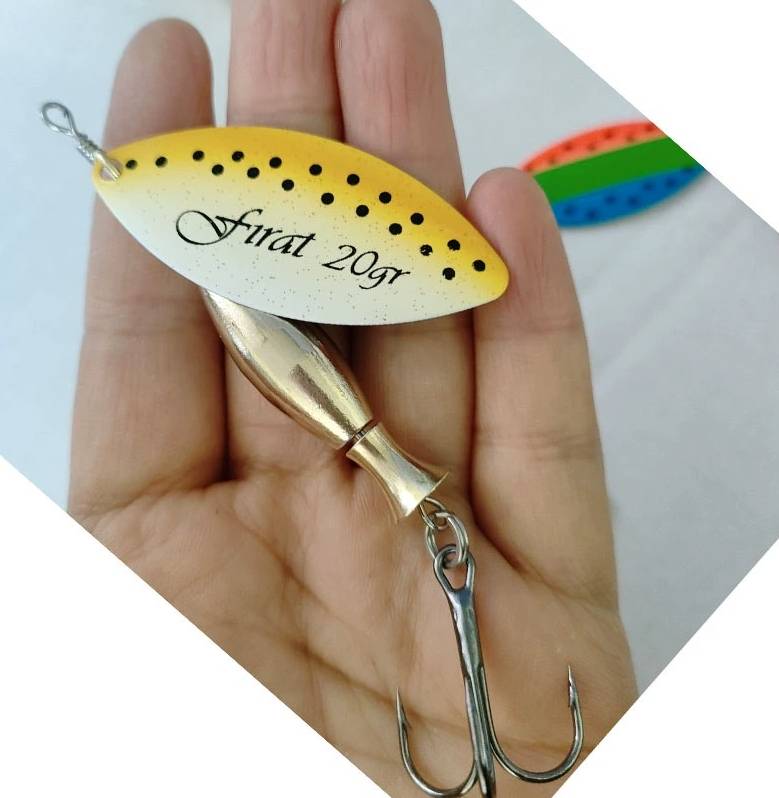 Composite rotating sequins for freshwater fishing black pit wild fishing tractor horse mouth mouth and mouth perch and road