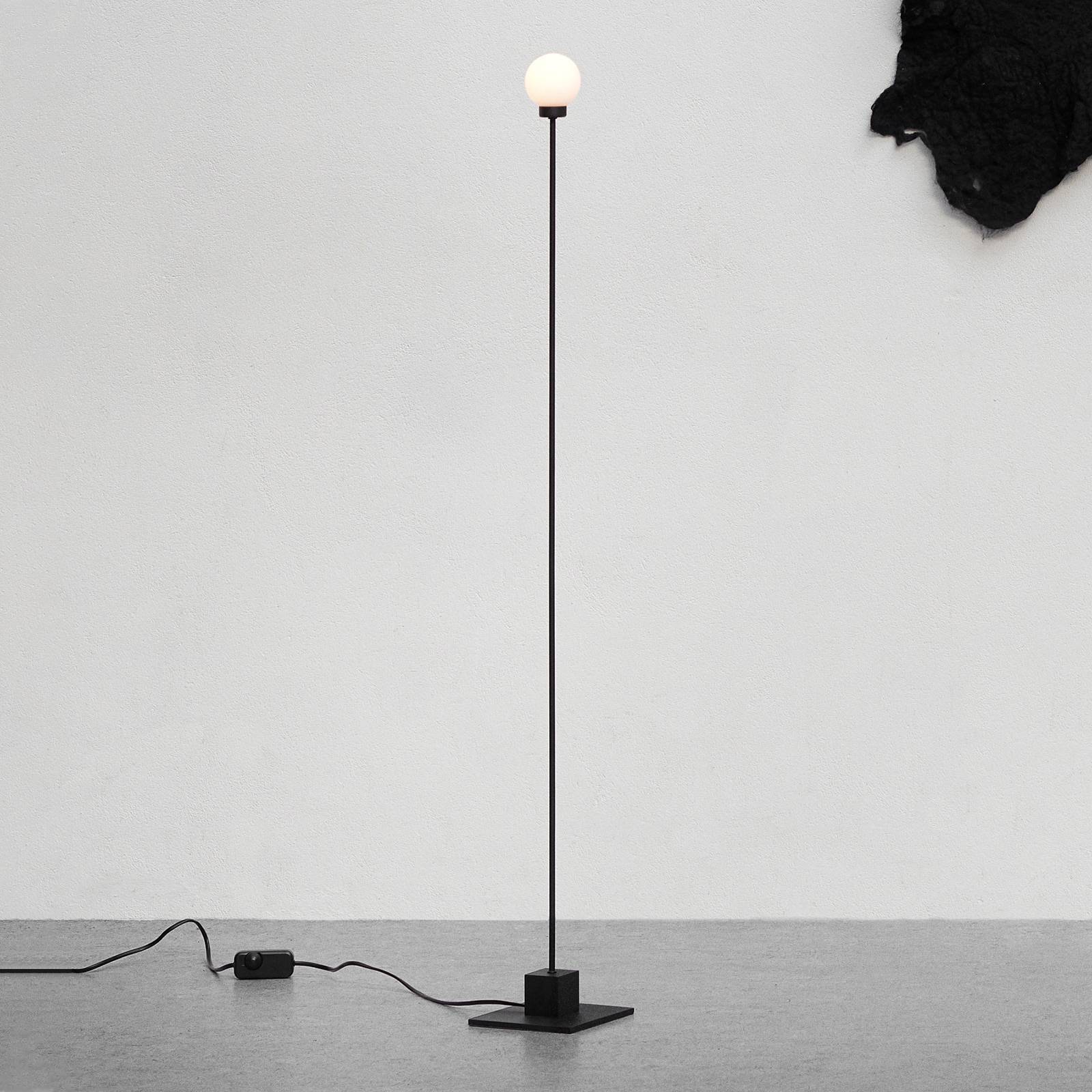 Northern Design golvlampa Snowball, dimbar, Svart, Vardagsrum / matsal, Metall, Design, Golvlampa