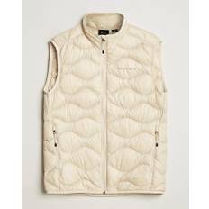 Peak Performance Helium Down Vest Sand Fog