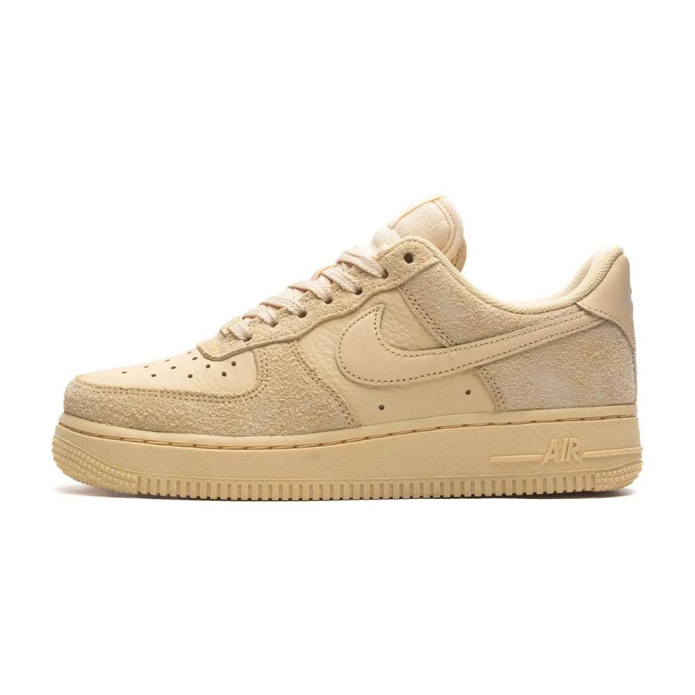 Nike, Træning , Dame, Beige, 39 EU, Air Force 1 07 LX Wmns Sand Sneakers