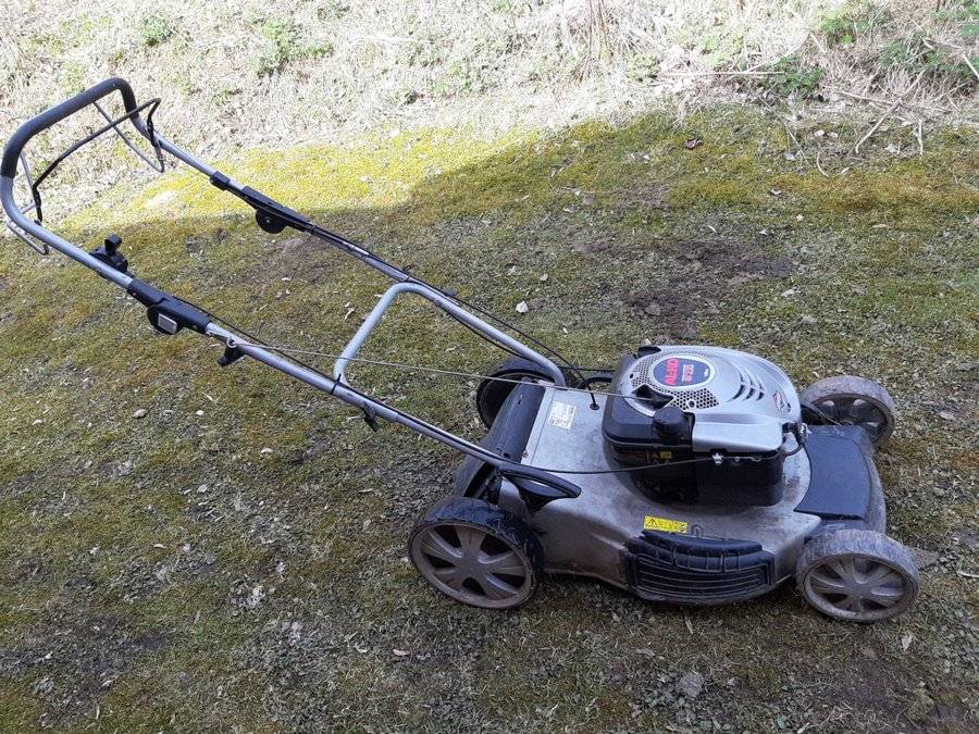 AL-KO gräsklippare med Briggs & Stratton 675 Series motor