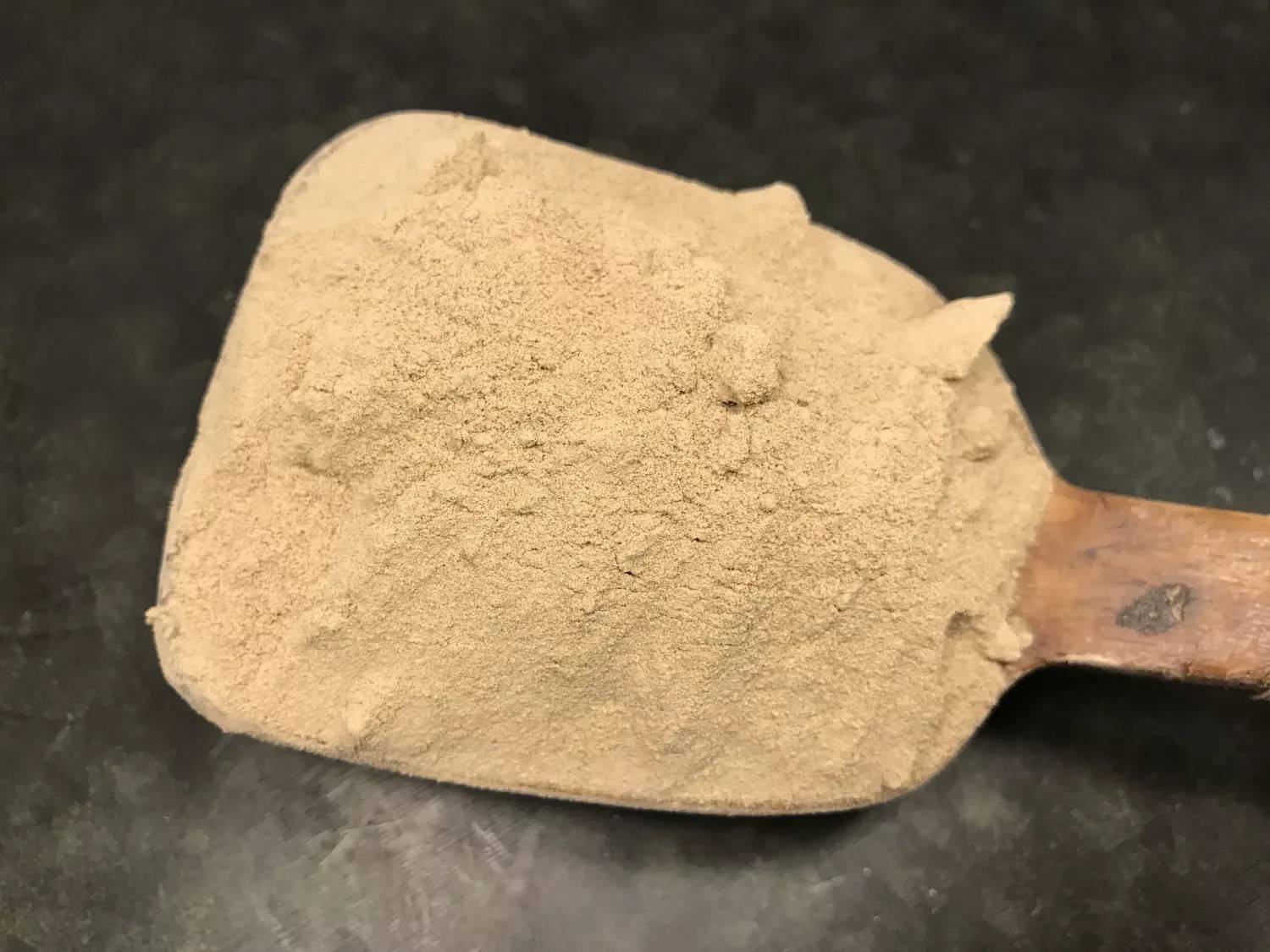 Djävulsklo rot Malen 1 kg/förp (1 kg)