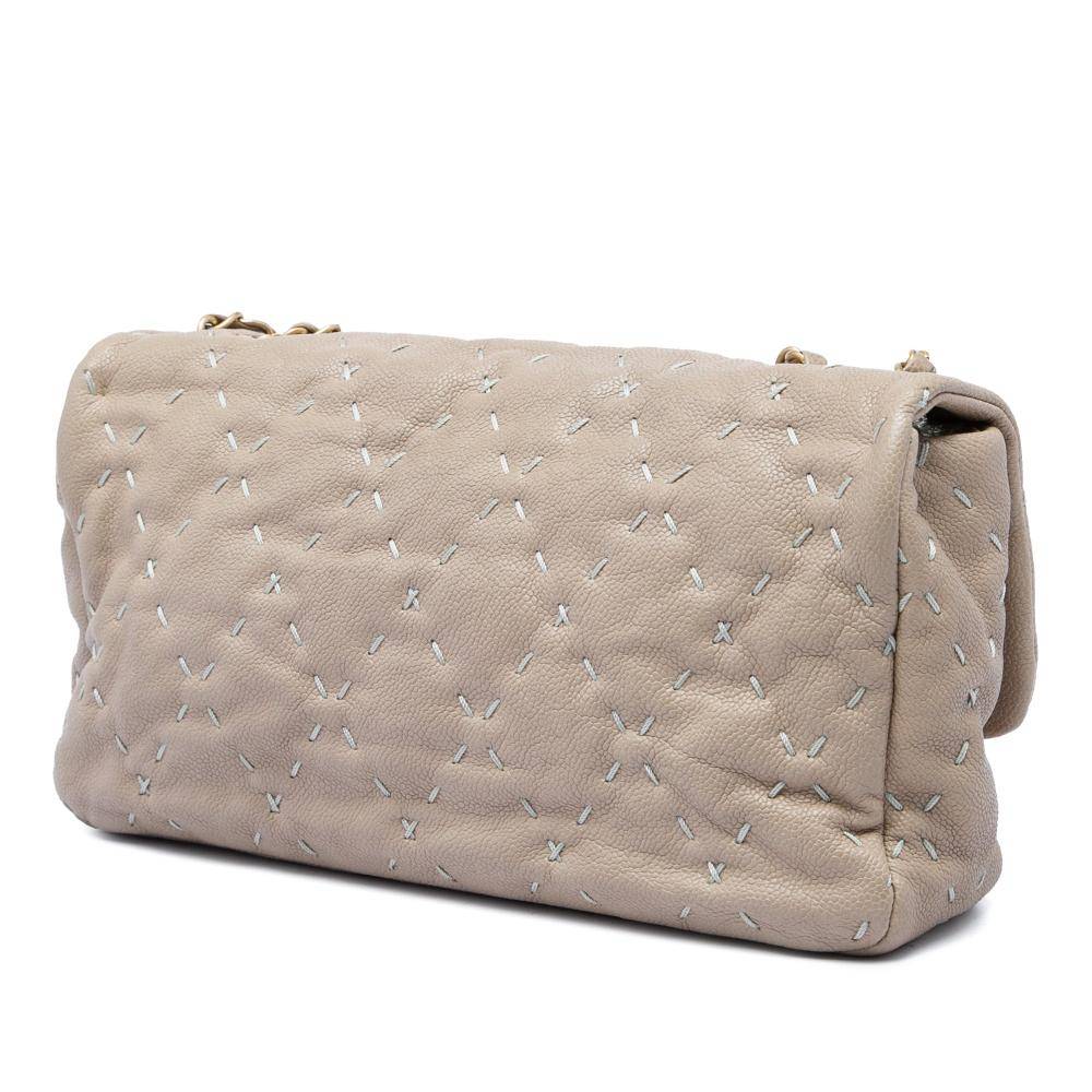 Chanel Vintage Chanel Flap Bag L 17cm x W 29cm x D 7cm - Chanel Vintage hos Magasin.