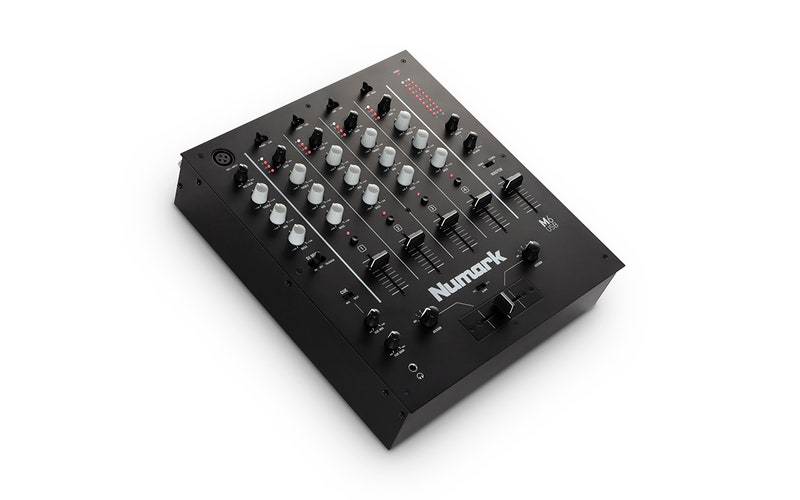 Numark M6 USB - DJ-mixer med inbyggt ljudkort
