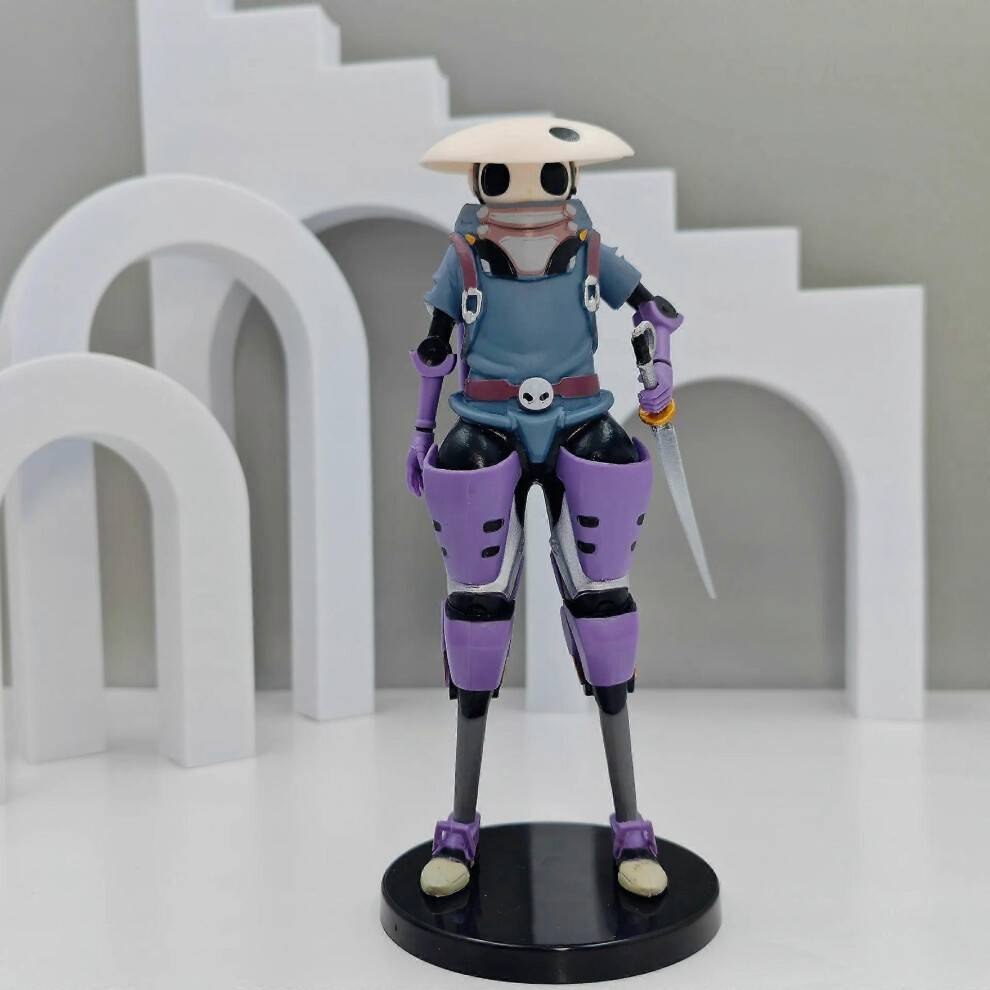 (17CM-1) Hollow Knight Game Periphery Action Figure Toys Hornet/Quirrel Anime Figurine Collectible Figurine Desktop Models Kid Gifts