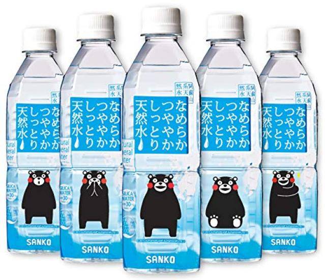 Slät glansig fuktig naturlig vatten 500 ml x 24 flaskor Kiselsyravatten Kiselsyra naturligt vatten Vatten 500 Mjukt vatten Gott vatten Aso Mineralvatten Kumamon