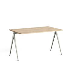 HAY Pyramid 01 skrivbord Oak matt lacqured-140x75cm-beige stålstativ