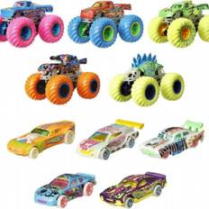 Hot Wheels Glow In The Dark 10 pack Hot Wheels Monster Truck HCB57
