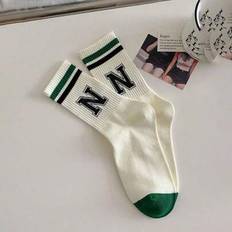 1 Pair Of M Letter Parallel Bar Women&#39;s Mid-Calf Socks, Simple And Fashionable Women&#39;s Socks - Multicolor - 40-43,35-39