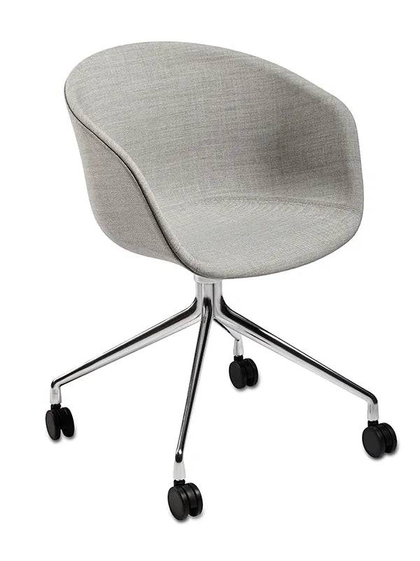 About a Chair AAC25 fra Hay Divina Melange / Poleret aluminium - Jacobsen Plus